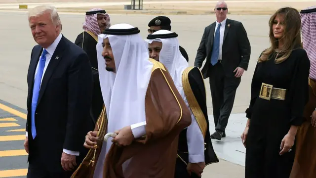 डोनल्ड ट्रंप