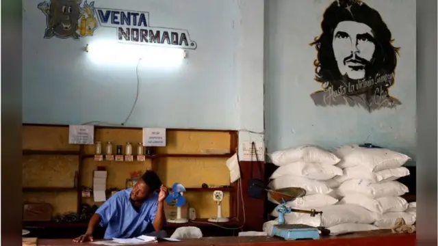 Việt Nam, Cuba, Cộng sản