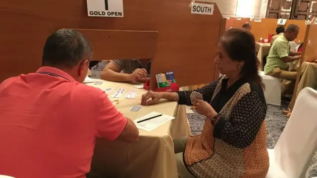 બ્રિજ રમતા રીતા ચોક્સી