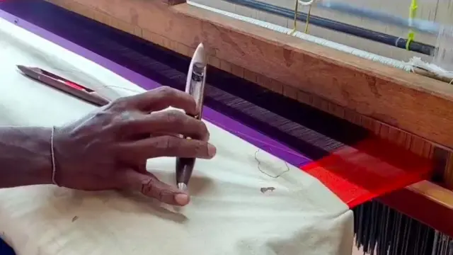 காஞ்சிபுரத்தில் தற்போது ஆறு பட்டு கூட்டுறவு சங்கங்கள் மட்டுமேதான் நல்ல நிலையில் இயங்குகின்றன