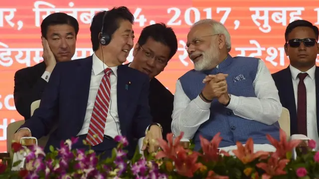 আহমেদাবাদে বুলেট ট্রেন প্রকল্পের উদ্বোধনে শিনজো আবে ও নরেন্দ্র মোদি