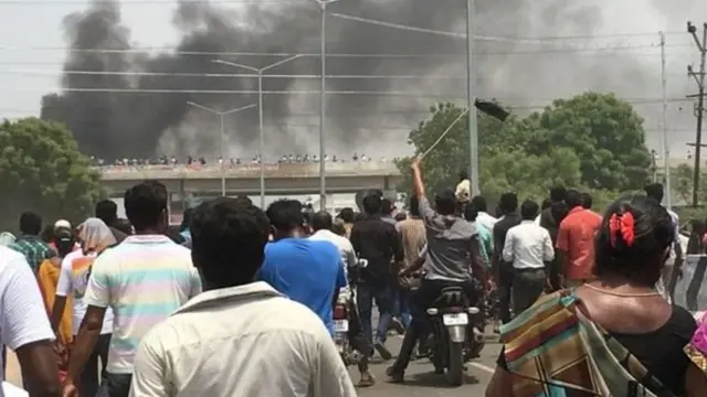 'தூத்துக்குடி சம்பவம்: நீதிமன்றத்தில் 17 துப்பாக்கிகள் ஒப்படைப்பு'