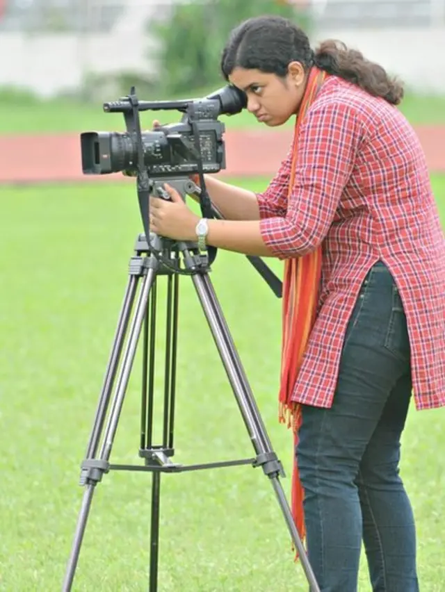প্রশিক্ষণ নিতে আসা মেয়েদের সংখ্যাও অপ্রতুল।