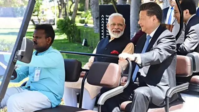 2019 साली चीनचे राष्ट्राध्यक्ष शी जिनपिंग भारताच्या दौऱ्यावर आले होते.