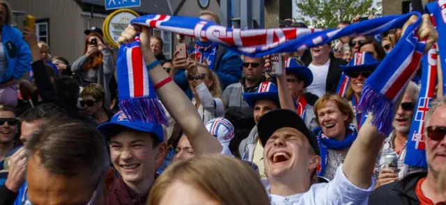 Ndị mba Aịsland na-akwado otu ha n'afọ 2016