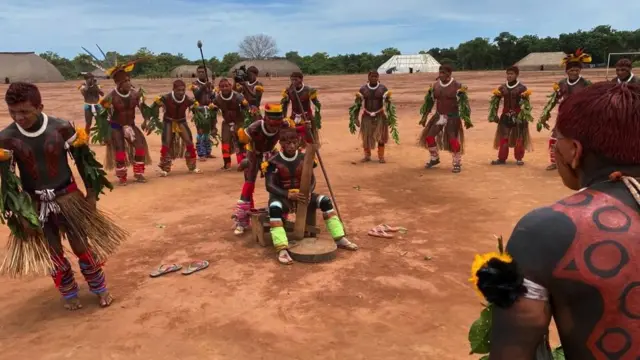 Une célébration de Kuikuro pour marquer le succès contre le coronavirus