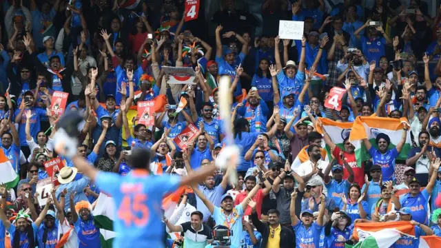 স্টেডিয়ামে ভারতীয় দর্শকদেরই গতকাল ছিল পাল্লা ভারী