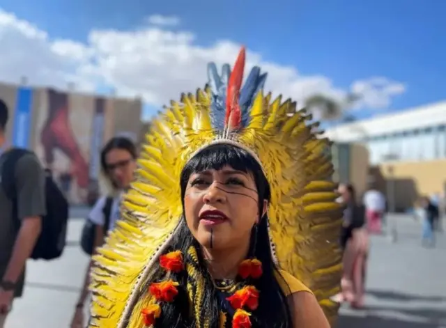 ناشطة بيئة في كوب 27