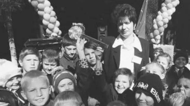 Novosibirskiй centr dlя deteй, ostavšihsя bez popečeniя roditeleй. Direktor centra Marina Эllert (na snimke v centre) nadeetsя, čto vsem ee vospitannikam udastsя naйti horoših priemnыh roditeleй