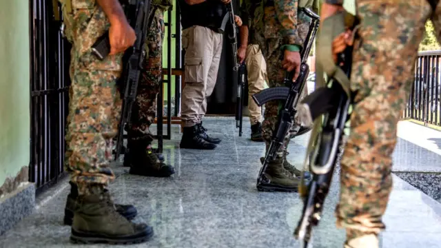 सुरक्षाकर्मी