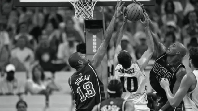 Tim Duncan, Allen Iverson e Richard Jefferson foram alguns dos atletas hospedados no Queen Mary 2,número da lotofácil de hojeAtenas