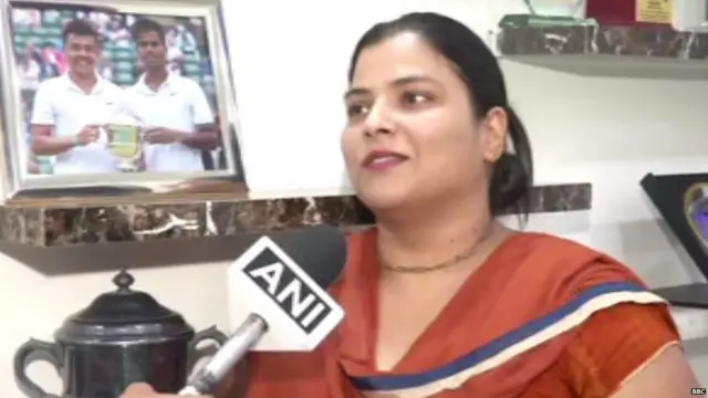 ਸਾਕਸ਼ੀ, ਸੁਮਿਤ ਦੀ ਭੈਣ