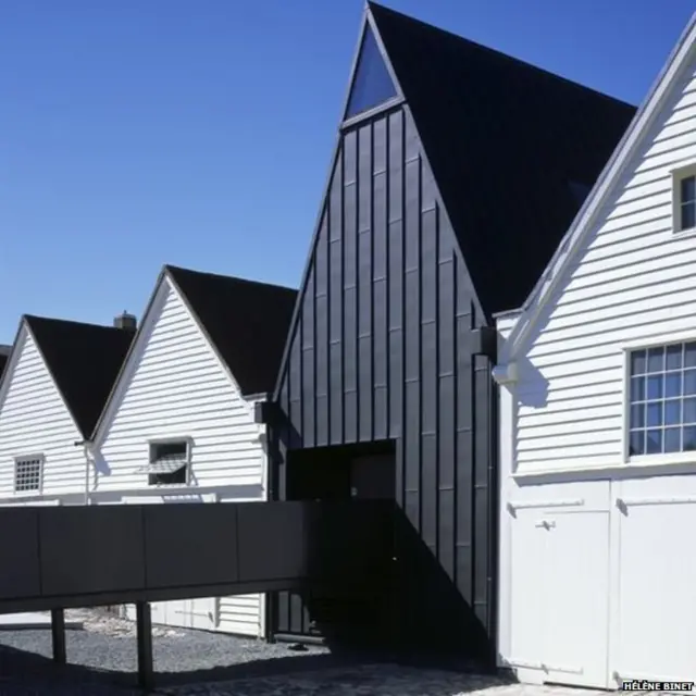 यूके बिल्डिंग