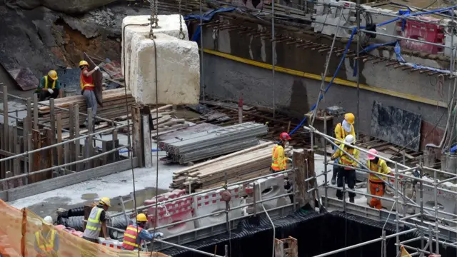 资料图片:2014年的广深港高速铁路香港段西九龙总站工地