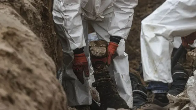 тіло могила