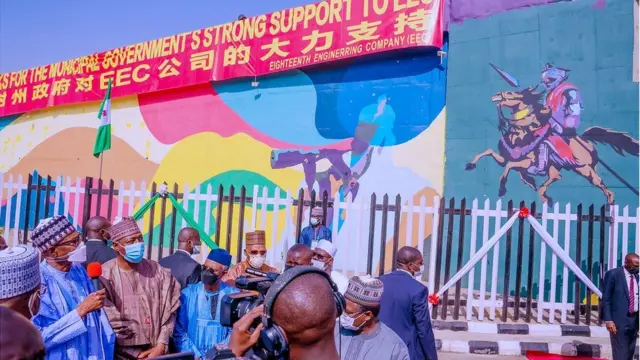 Muhammadu Buhari: Nigeria President visit to Maiduguri despite explosion - Fotos