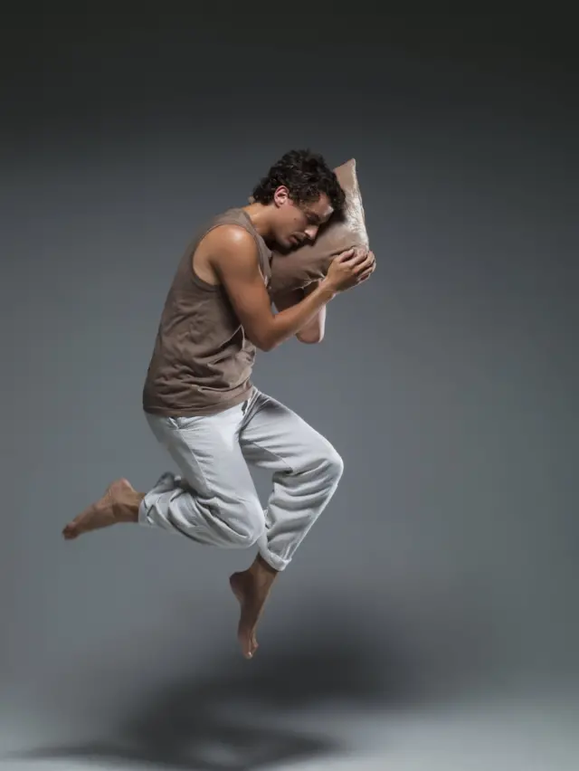 उत्तम मानसिक आरोग्यासाठी किशोरवयात भरपूर झोप घ्यावी का?