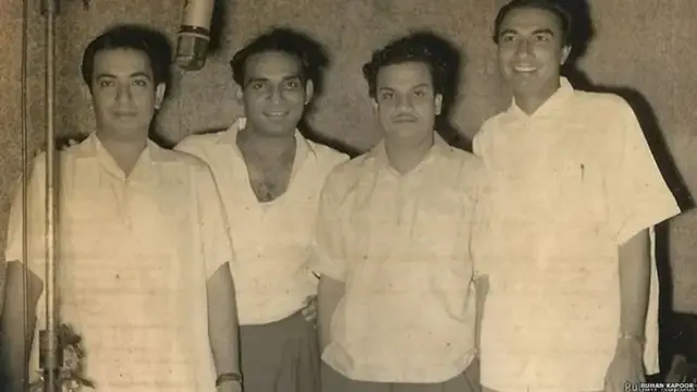 ਖੱਬੇ ਪਾਸੇ ਤੋਂ, ਮਹੇਂਦਰ ਕਪੂਰ, ਯਸ਼ ਚੋਪੜਾ, ਐਨ ਦੱਤ ਅਤੇ ਸਾਹਿਰ ਲੁਧਿਆਣਵੀ