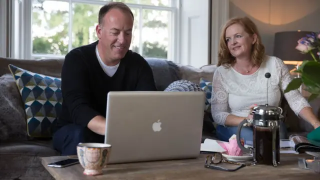 ኣሊ በቨን ምስ ዶም በቨን