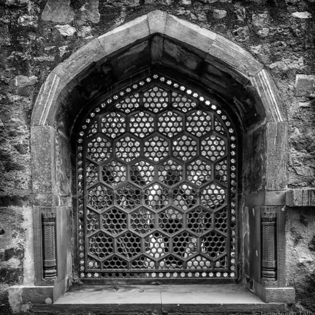 ग़ालिब की मज़ार