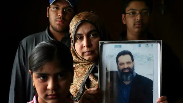 آمنہ اپنے اہلخانہ کے ہمراہ