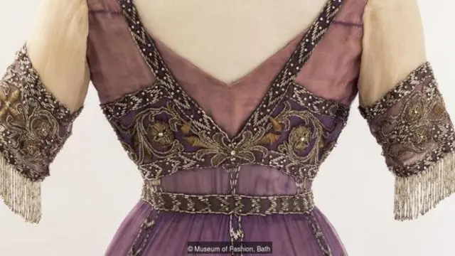 Gaya Putri Alexandra sangat banyak ditiru oleh para perempuan di kalangan kerajaan, di kalangan bangsawan, dan kemudian oleh masyarakat.