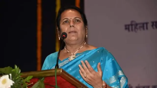 नीलम गोऱ्हे, शिवसेना नेत्या