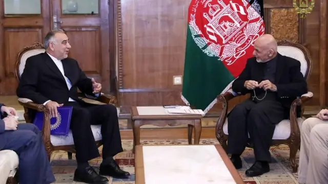 ولسمشر غني د ایران له ځانګړي استازي محمد ابراهیم طاهریان سره د اړیکو پر پراختیا او افغان سولې خبرې کړې دي