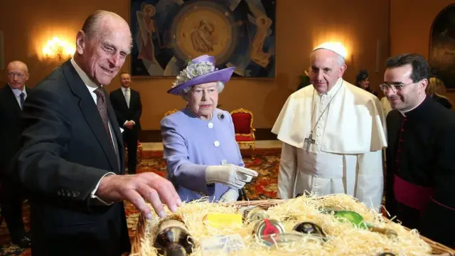 Queen Elizabeth II and Prince Philip, Duke of Edinburgh, have an audience with Pope Francis, during their one-day visit to Rome on April 3, 2014 in Vatican City, Vatican