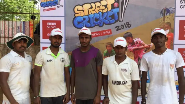 அரையிறுதியில் திருச்சி அணியை வீழ்த்தி, இறுதிப்போட்டியில் ராமநாதபுரம் அணியிடம் வெற்றியை நழுவவிட்ட ஈரோடு ஸ்டார்ஸ் அணியினர்