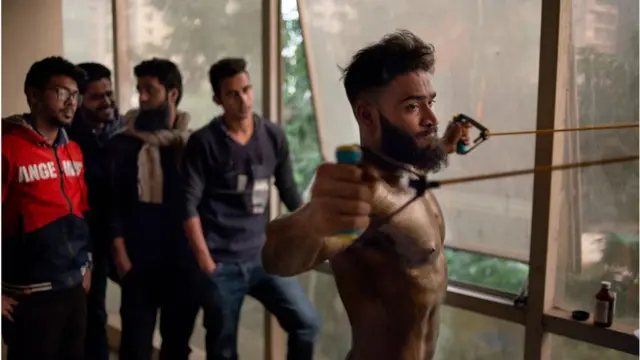 শরীরের ফিটনেস নিয়ে যদি যত্নশীল হওয়া এবং ফ্যাশনেবলভাবে উপস্থাপন করাকে অনেক নারী পছন্দ করেন