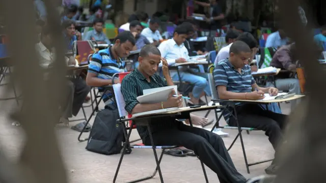 విద్యర్థులు