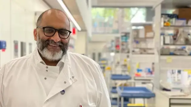 Профессор Васим Қосим