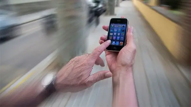 عام سیل فون کی سپیڈ اس ریکارڈ سے لاکھوں گنا کم ہے