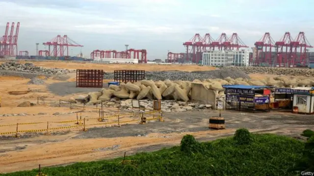 වරාය නගරය