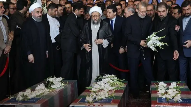 علی لاریجان، صادق لاریجانی، حسن روحانی