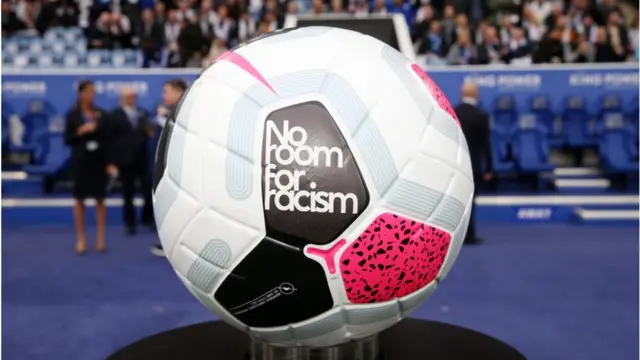 Kubbaa ergaa ''SANYUMMAAF BAKKA HINQABNU'' jedhu