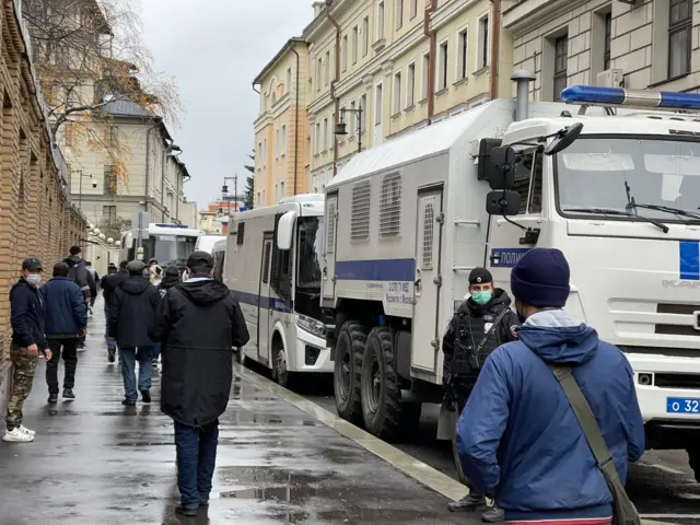 Ўзбекистоннинг Москвадаги элчихонасида овоз бериш