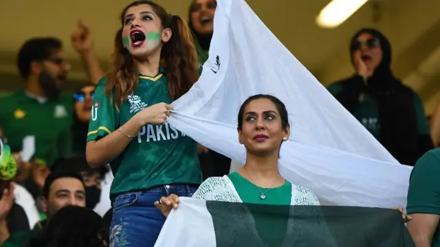 পাকিস্তান ও ভারত একসাথে সিরিজ করলে ক্রিকেট সমর্থকদ