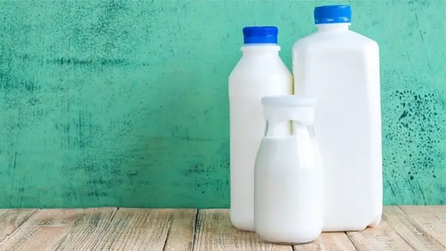 ጸባ ኣብ ጥርሙስ