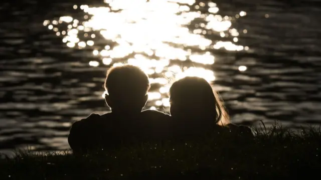 موقع "الحب ثقافة" دُشّن في مارس/آذار 2014 ليكون "منصة للنقاش البناء حول أمور الحب، والعلاقات، والجنس، والزواج، لمن هم فوق 18 عاماً"