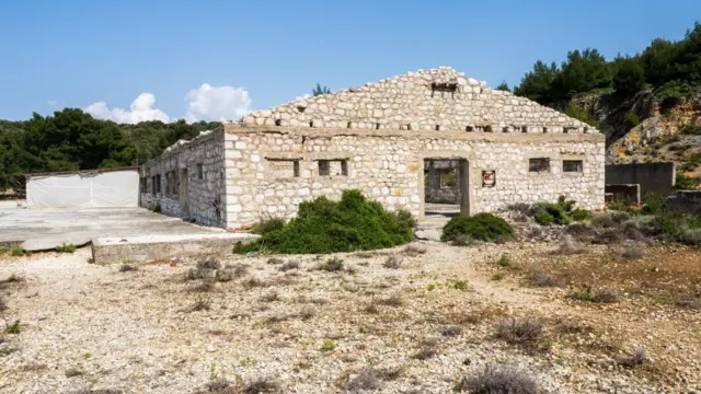 Остаци женског затвора на хрватском острву Свети Гргур