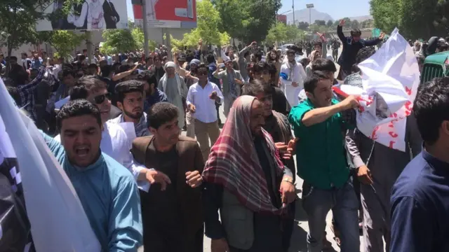 د کابل لاريون