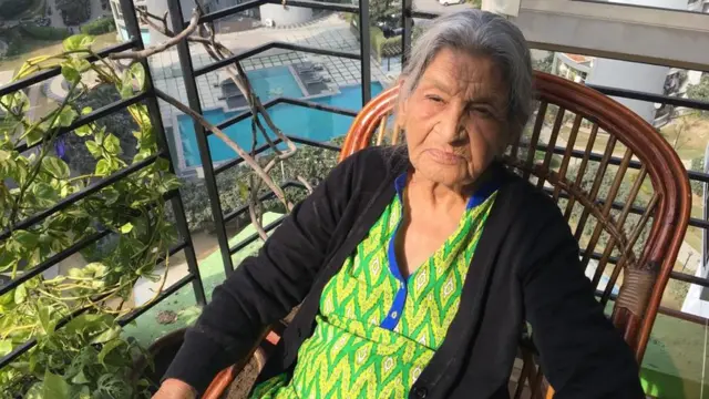 फ़र्रुख़ जाफ़र