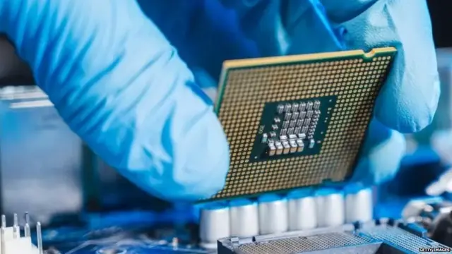 सेमी कंडक्टर