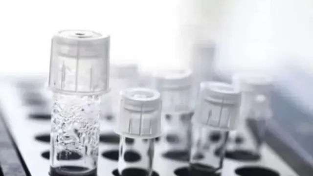 ઍમ્બ્રિયોને મહિલાઓનાં ગર્ભમાં પ્રવેશ કરાવવા માટે કોઈ સર્જરી કરવાની જરૂર પડતી નથી