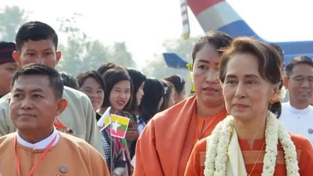 ကျိုက်ထီးရိုးသေနတ်တွေကြောင့် ပြည်တွင်းစစ်ဖြစ်တာလို့လည်း ဝန်ကြီးချုပ်က အရွှန်းဖောက်ခဲ့ပါတယ်။