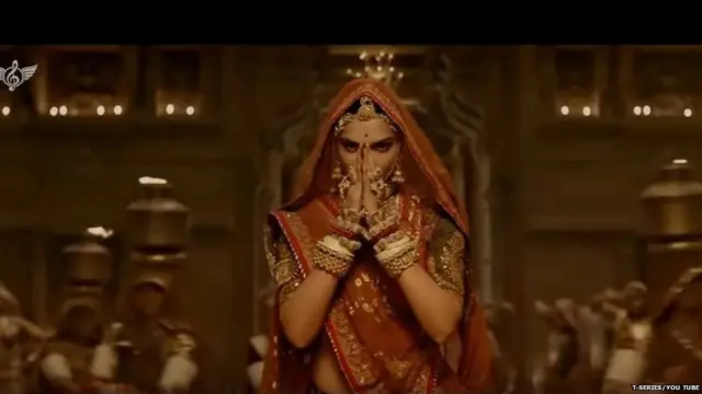 दीपिका पादुकोण