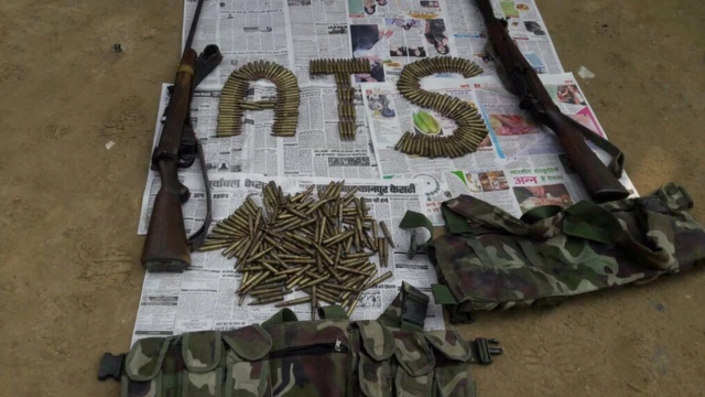 कार्रवाई में बरामद हथियार