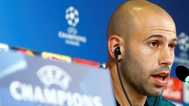 Mascherano, barcelona, sepak bola